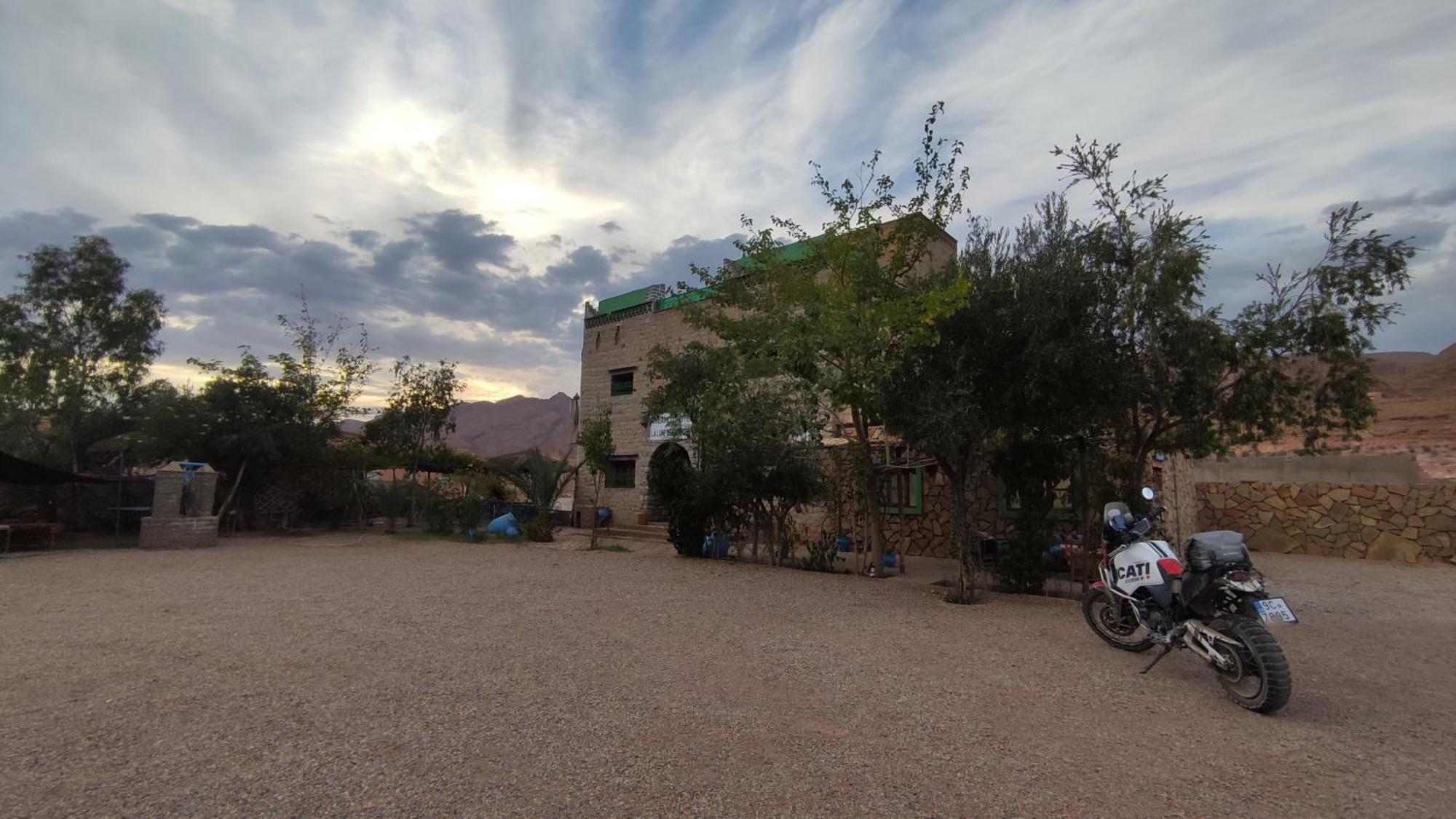 Maison La Lune Des Gorges Tinghir Buitenkant foto
